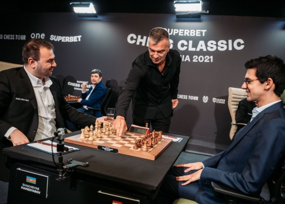 Trofeul Superbet Chess Classic e aproape să plece în Azerbaidjan, dar o răsturnare încă e posibilă